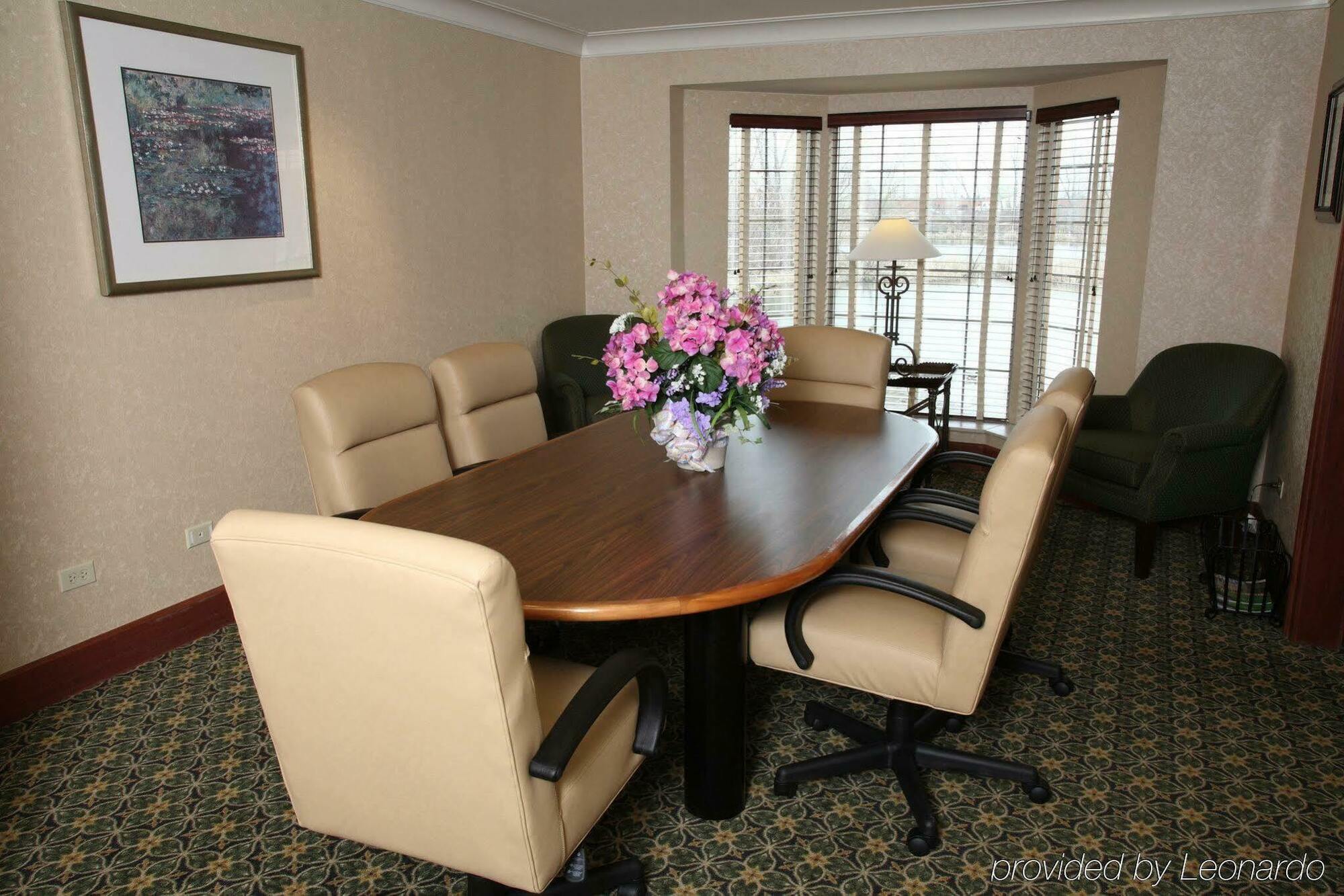 Staybridge Suites Chicago-Oakbrook Terrace By Ihg Зручності фото
